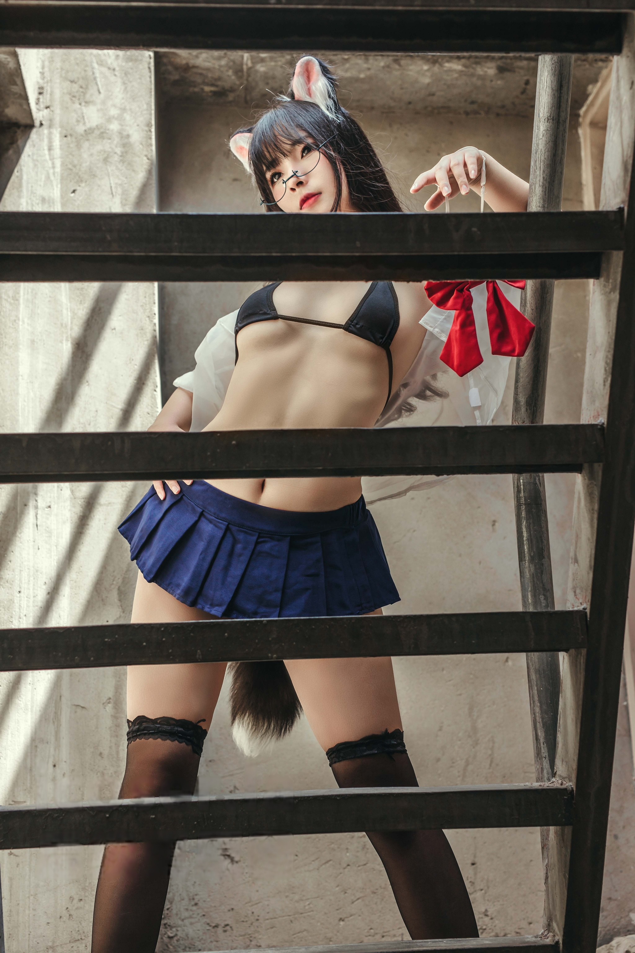图片[1]-yuuhui玉汇 – NO.096 (Kokuhui) 天台猫猫黑犬机器人女友[32P]-XikXak